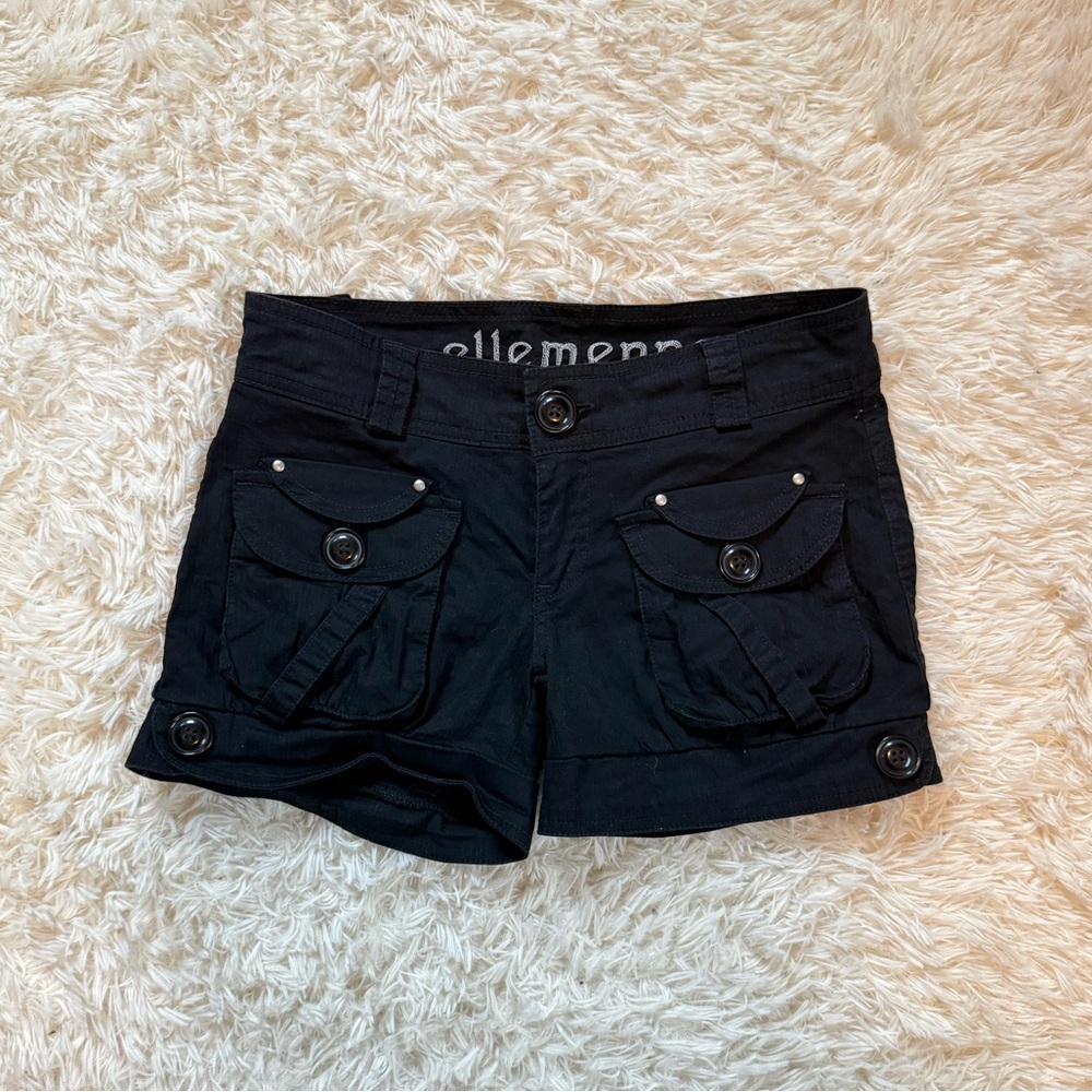 Ellemenno Black Women's Cargo Pocket Shorts